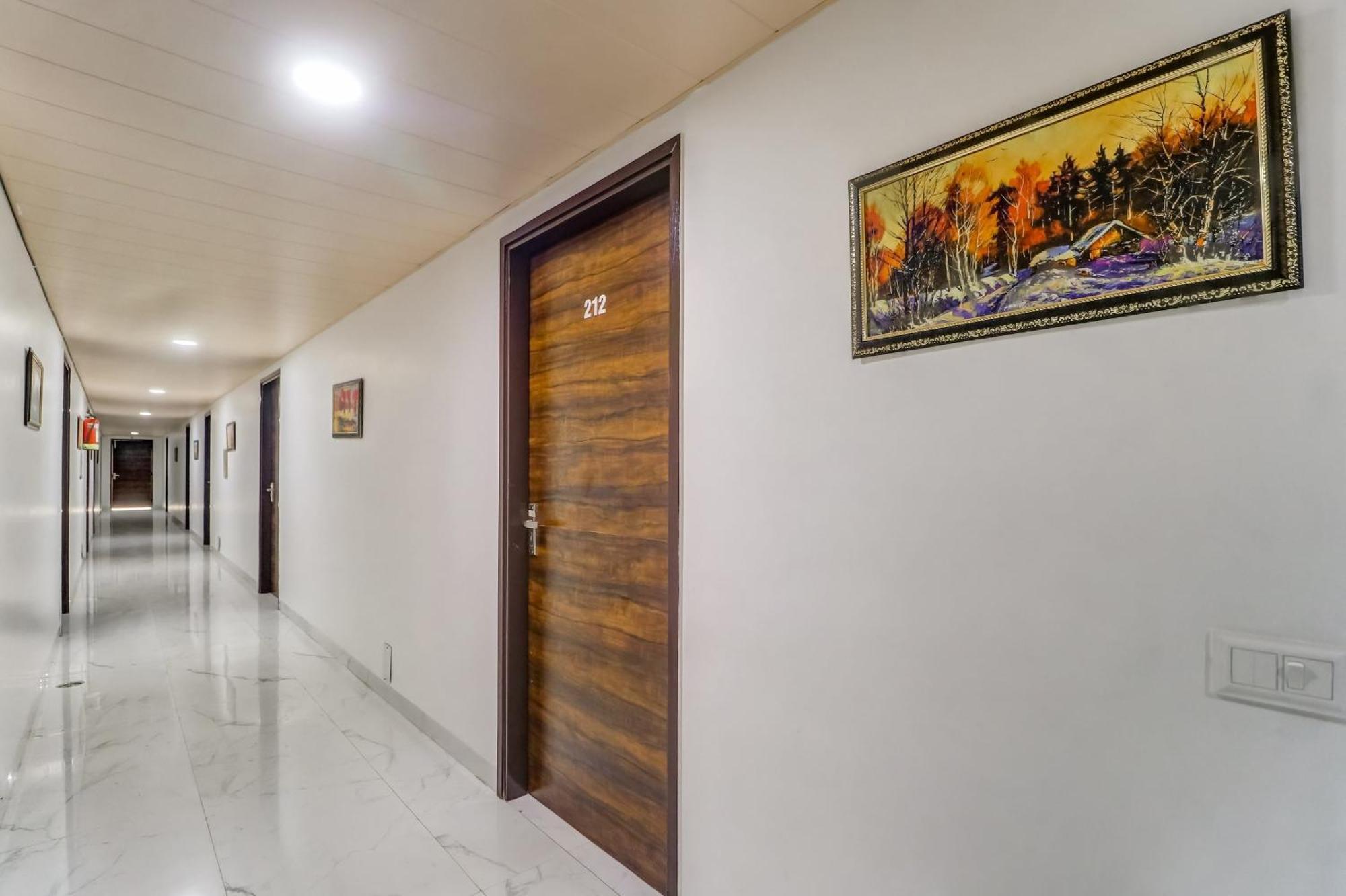 Townhouse Hotel Ludhiana Exterior foto