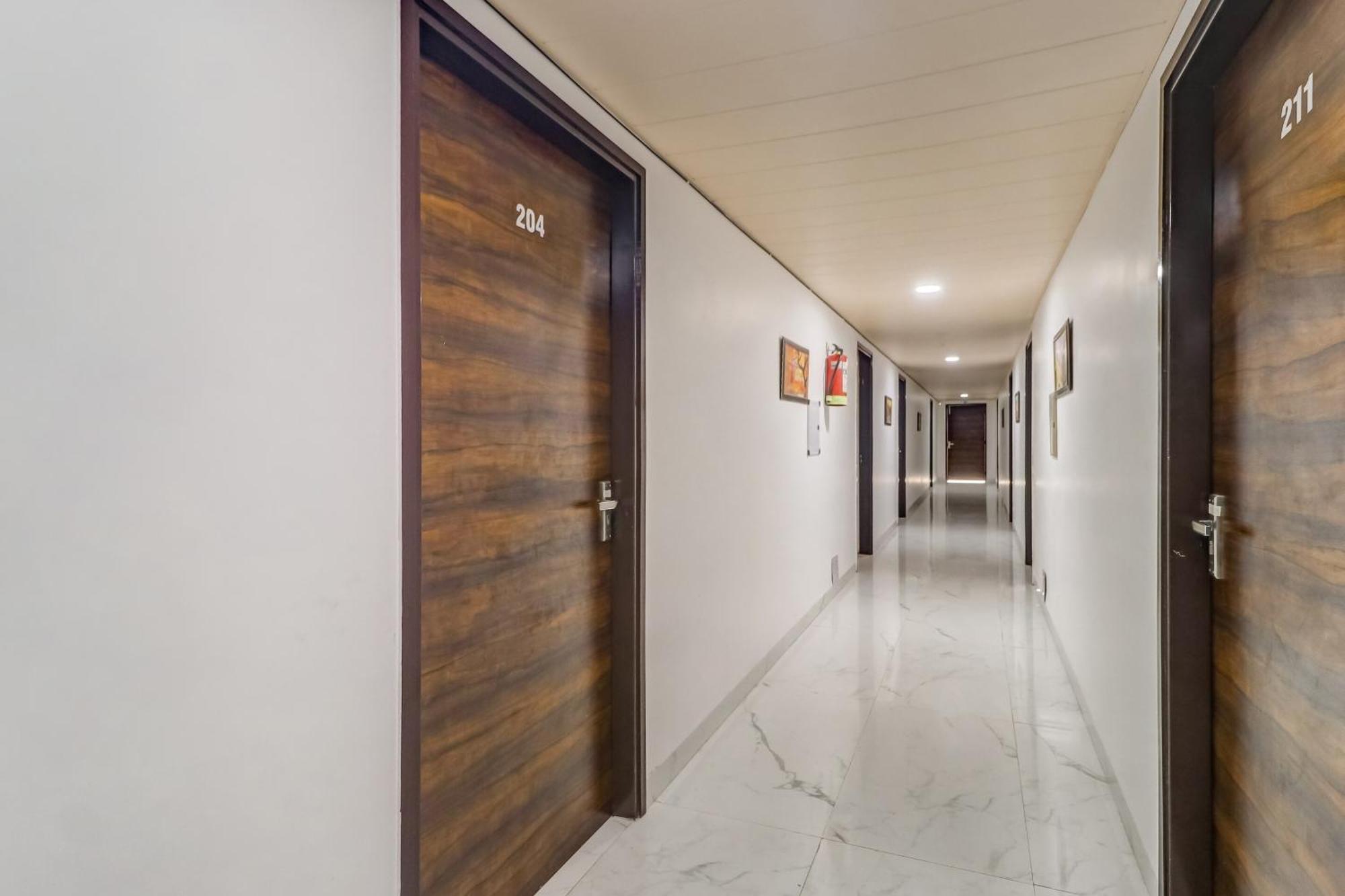 Townhouse Hotel Ludhiana Exterior foto